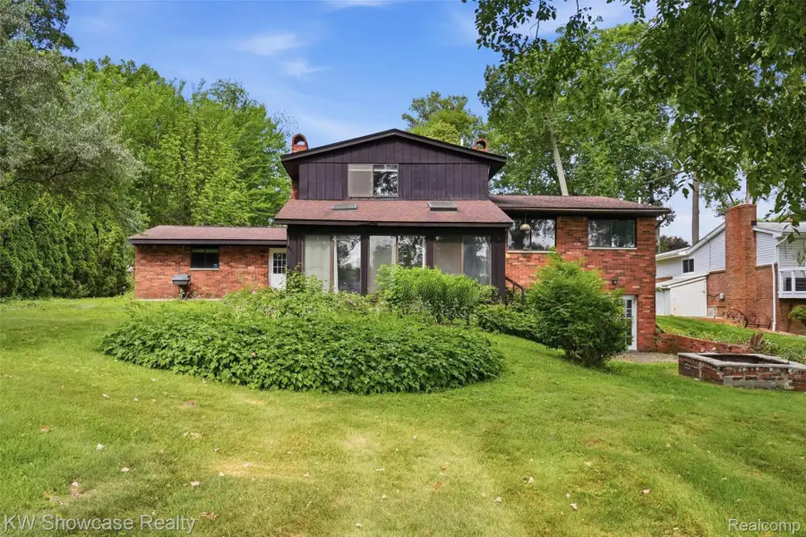 903 Beachway Drive, White Lake, MI 48383 - #3