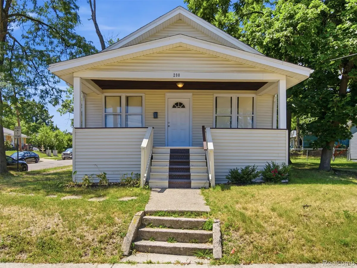 290 S Paddock Street, Pontiac, MI 48342 - #1