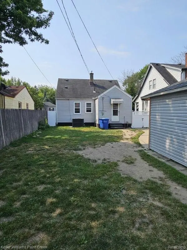 14027 Hobart Avenue, Warren, MI 48089 - #3