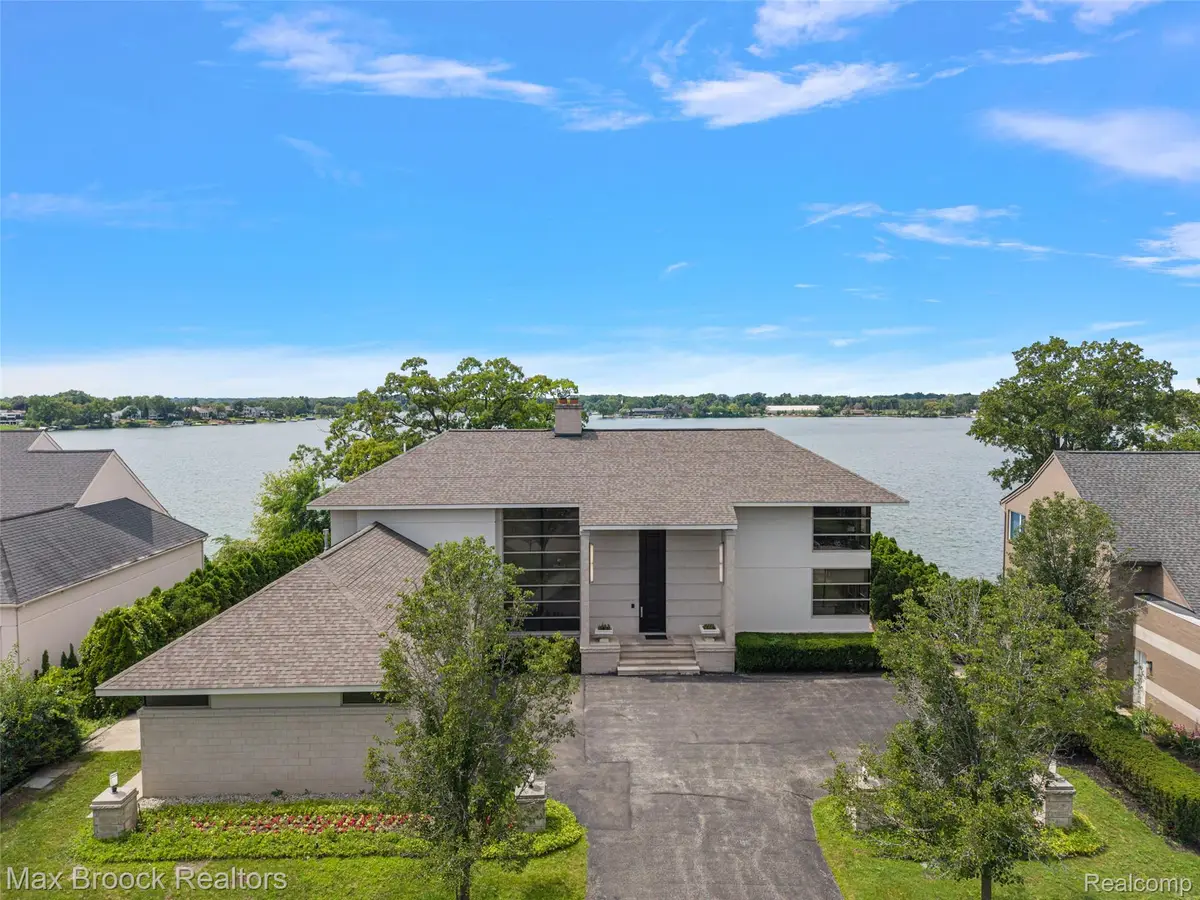 3468 Pine Estates Drive, West Bloomfield, MI 48323 - #1
