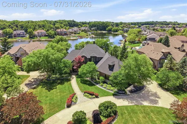 8714 Stoney Creek Drive, SouthLyon, MI 48178