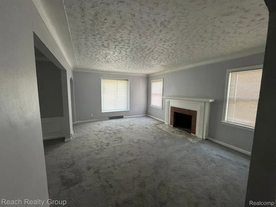 10420 Lakepointe Street, Detroit, MI 48224 - #3