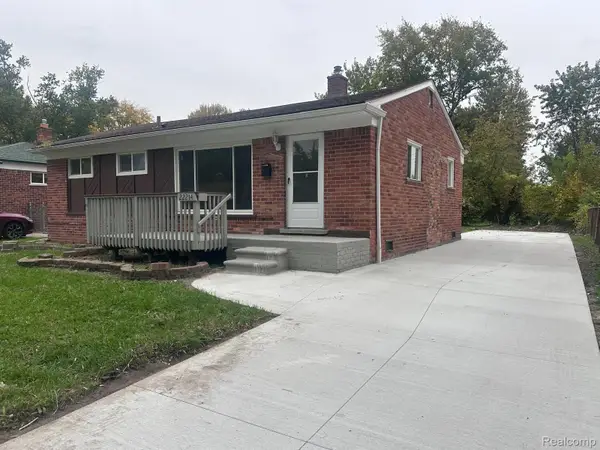 22214 Logue Avenue, Warren, MI 48091