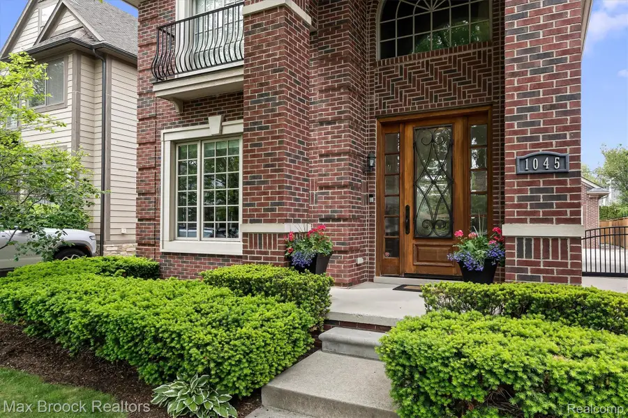 1045 Bennaville Avenue, Birmingham, MI 48009 - #2