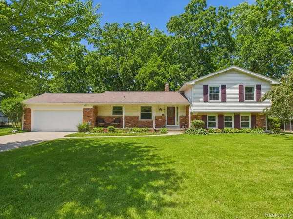 29942 Briarton Street, FarmingtonHills, MI 48331