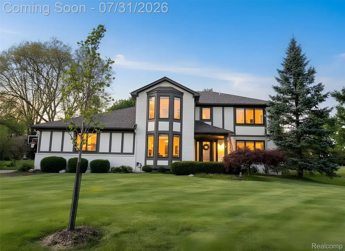 362 Lake Forest Road, Rochester Hills, MI 48309 - #1