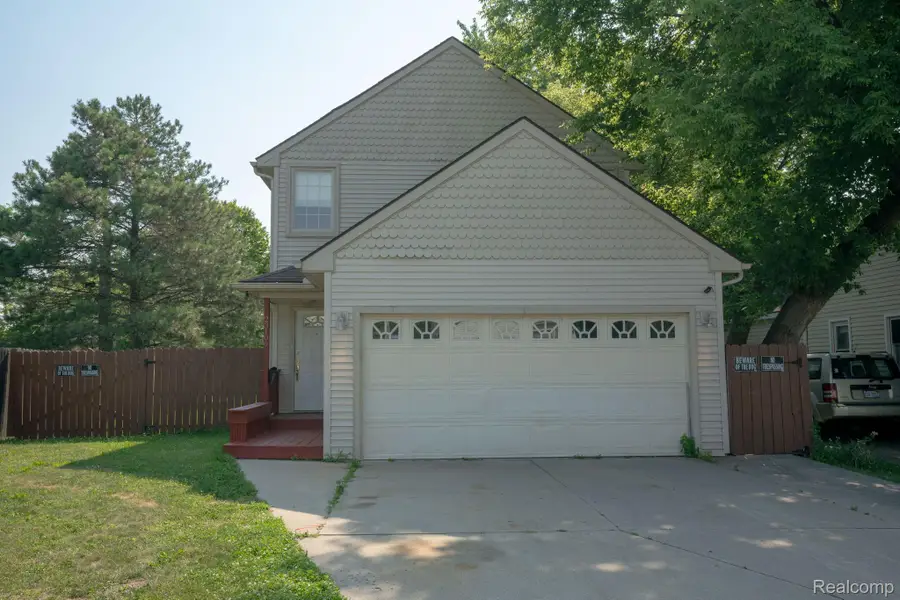 23106 Hughes Avenue, Hazel Park, MI 48030 - #2