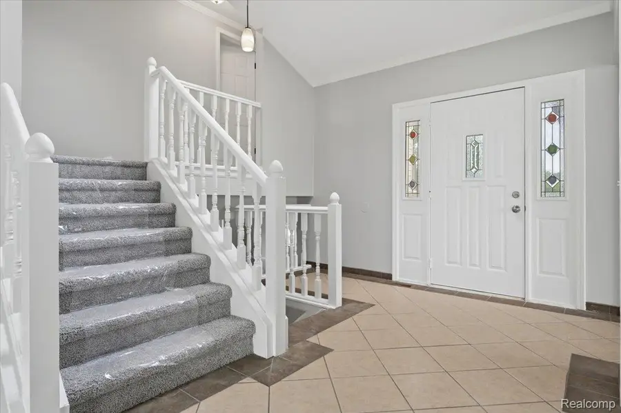 38354 Sleigh Drive, Sterling Heights, MI 48310 - #3