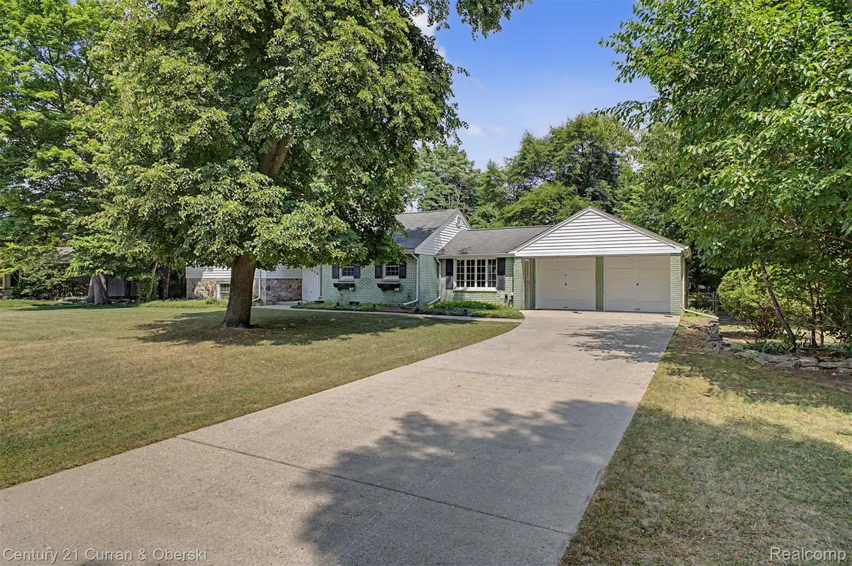 35950 Oakwood Lane, Westland, MI 48186 - #1