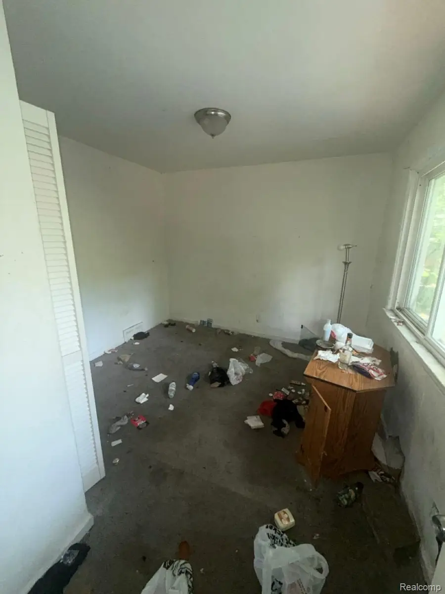 18187 Stout Street, Detroit, MI 48219 - #3