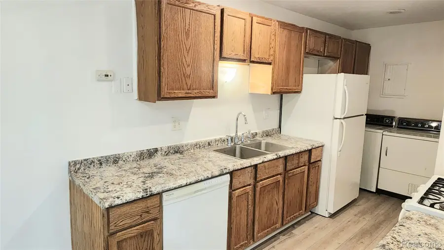 15458 Dupage Boulevard, Taylor, MI 48180 - #3
