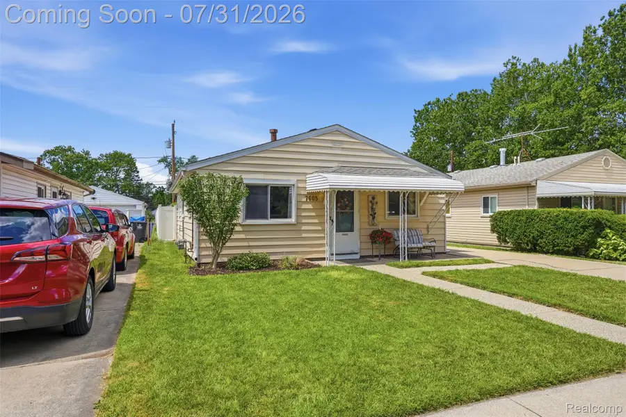 7605 Arcola Street, Westland, MI 48185 - #2