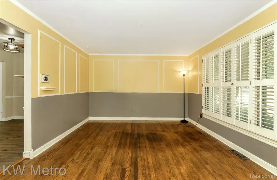 11923 Fairview Drive, Sterling Heights, MI 48312 - #2