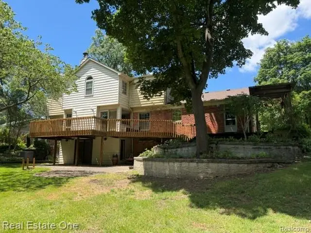 5135 Iron Gate Road, Bloomfield, MI 48304 - #2