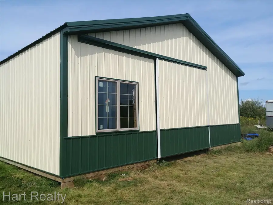 909 W Barnes Road, Fostoria, MI 48435 - #3