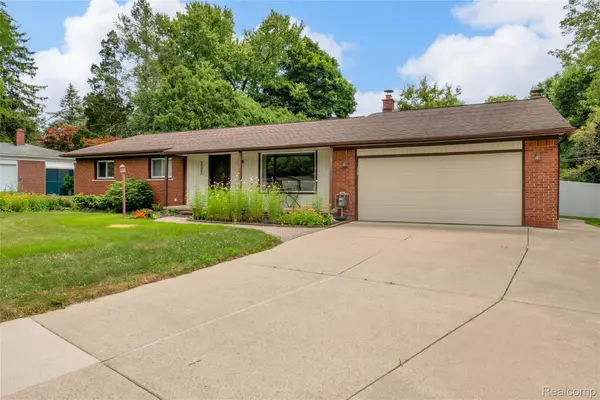30065 Minglewood Lane, FarmingtonHills, MI 48334