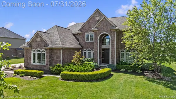52131 Pierce Drive, Northville, MI 48167