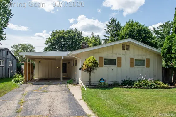 1727 Briarwood Drive, Flint, MI 48507