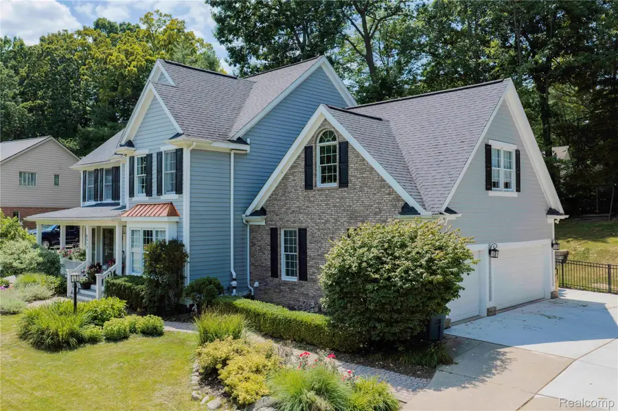 6517 Southampton Drive, Clarkston, MI 48346 - #3