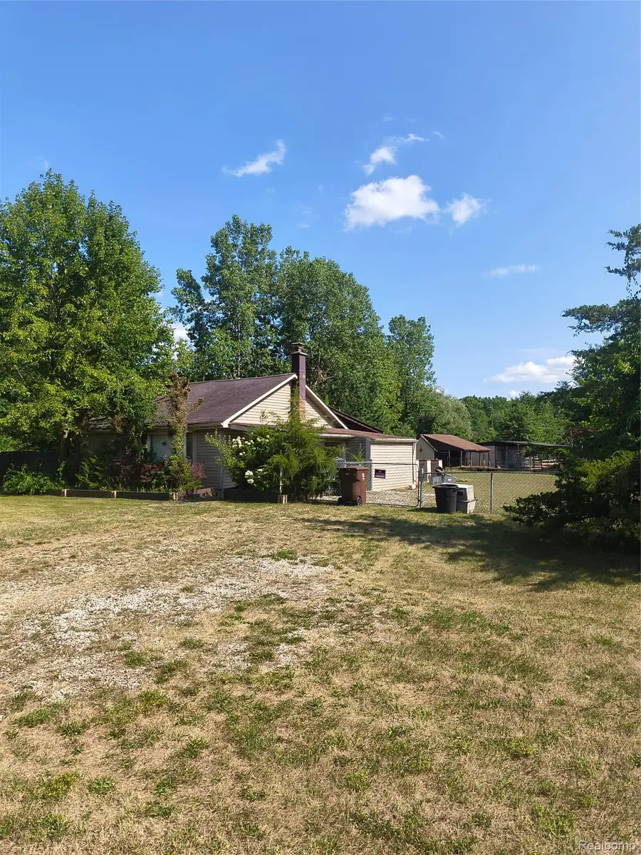 43145 Willis Road, Belleville, MI 48111 - #3