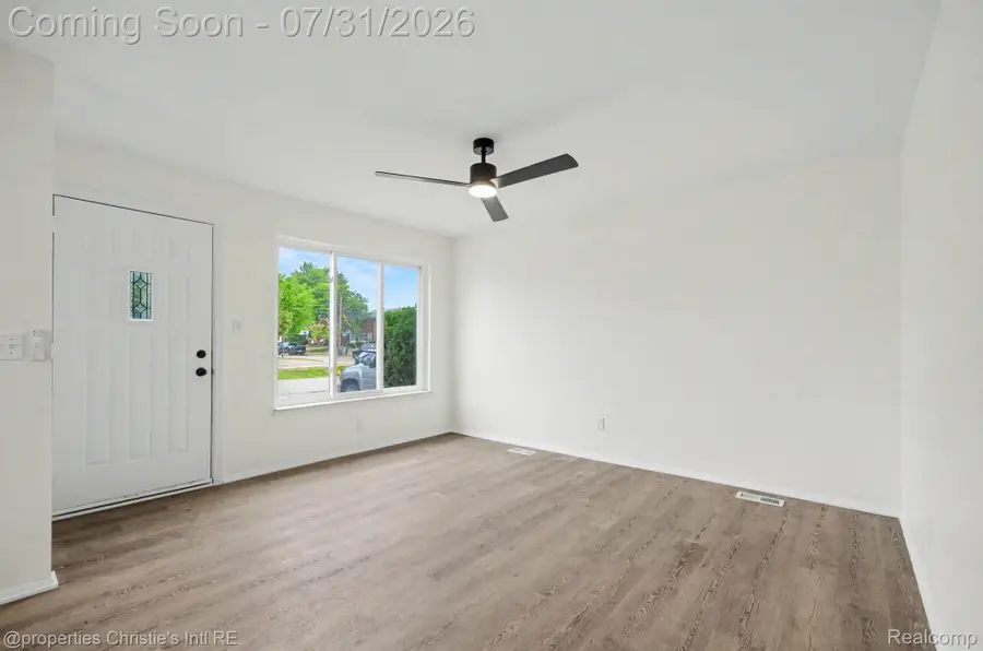 20158 Abrahm Street, Clinton Township, MI 48035 - #2