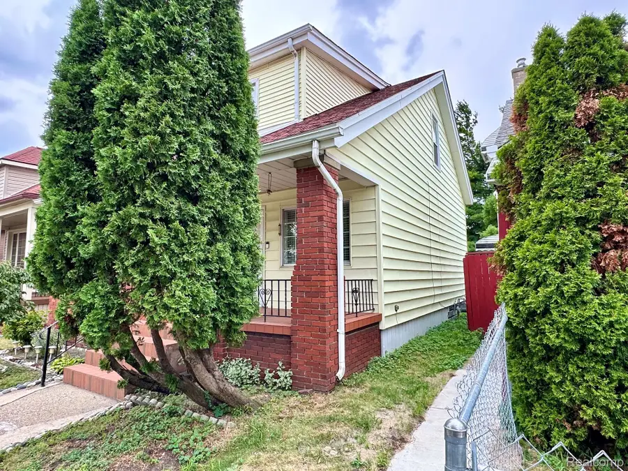 11659 Klinger Street, Hamtramck, MI 48212 - #3