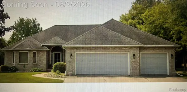 6119 Pine Creek Crossing, GrandBlanc, MI 48439