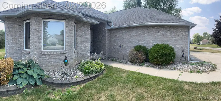 6119 Pine Creek Crossing, Grand Blanc, MI 48439 - #2