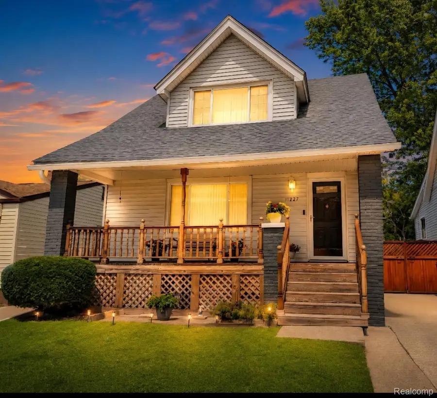 11227 Rivard Avenue, Warren, MI 48089 - #3