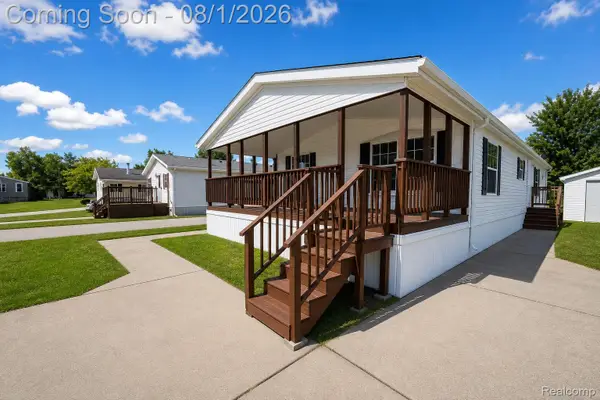 305 Aspen Lane, Dundee, MI 48131