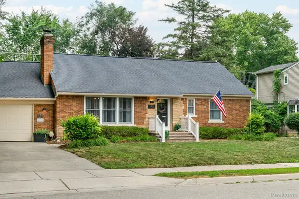 145 Maywood Avenue, Rochester, MI 48307