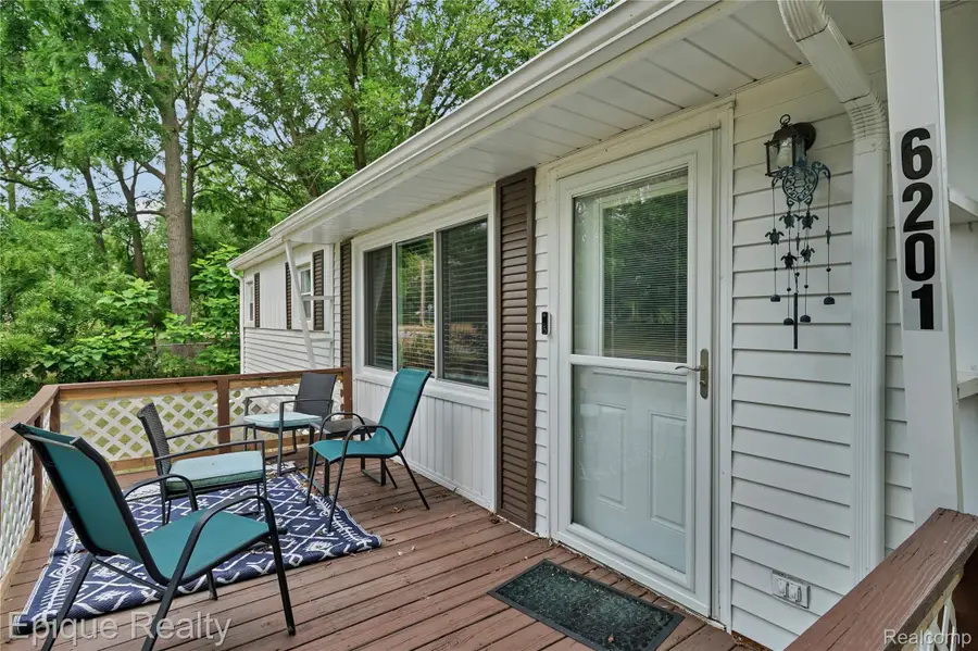 6201 Mercury Avenue, Burton, MI 48509 - #3