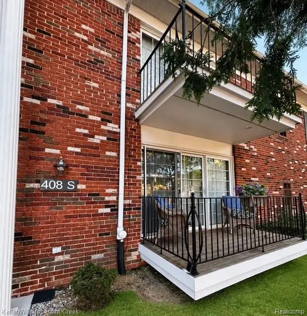 408 Fox Hills Drive S #2, Bloomfield, MI 48304 - #3