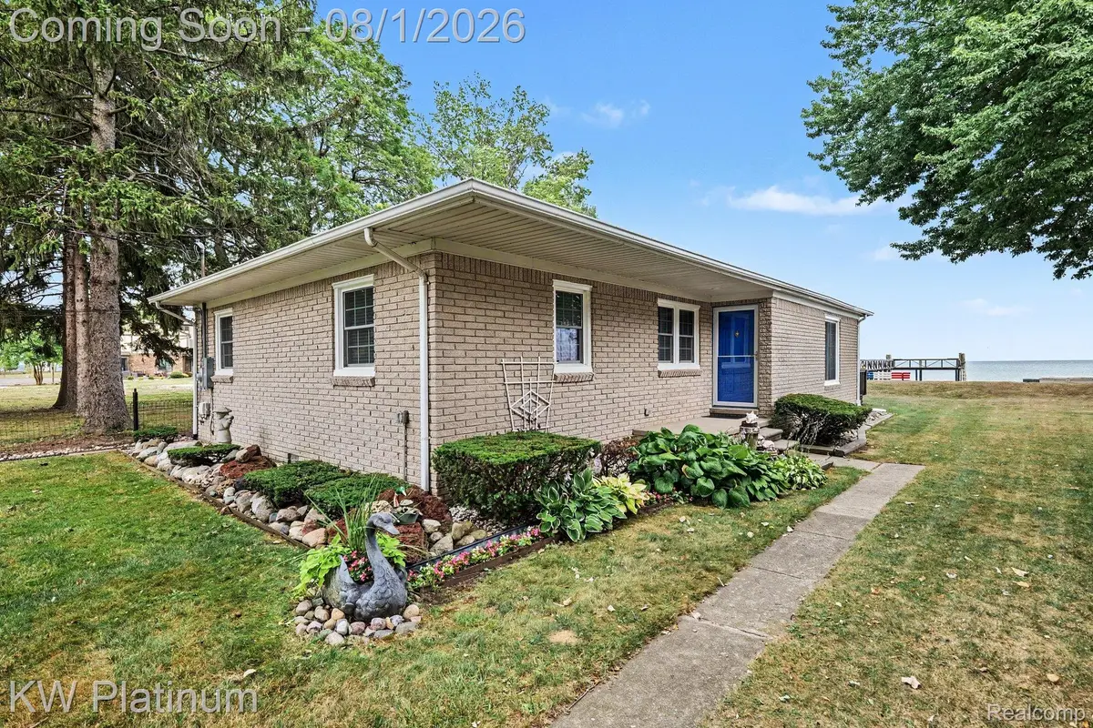 32200 Jefferson Avenue, Saint Clair Shores, MI 48082 - #1