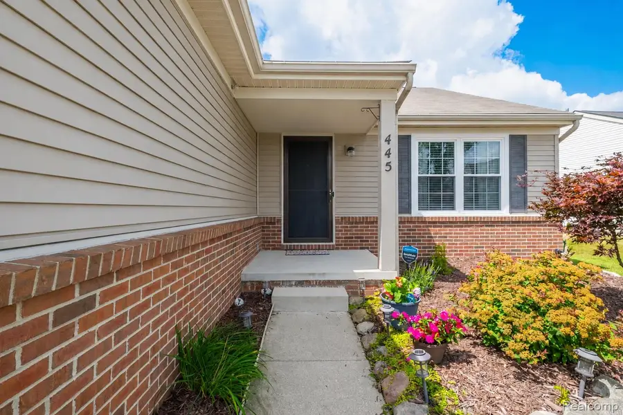 445 Lydia Lane, Linden, MI 48451 - #3