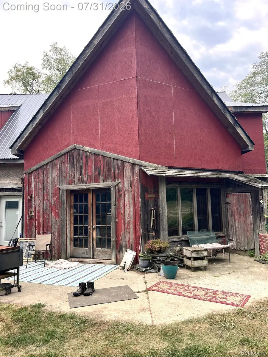 11146 Lovejoy RD, Linden, MI 48451 - #2