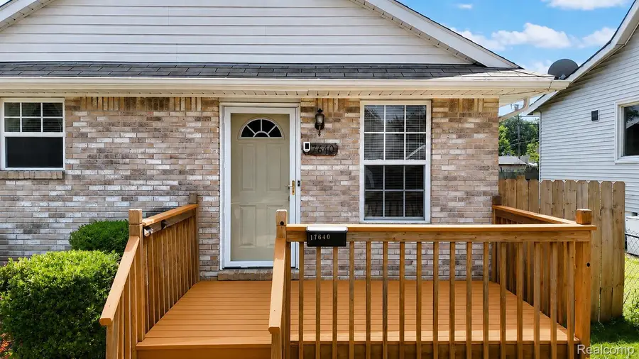 17640 Roseville Boulevard, Roseville, MI 48066 - #3