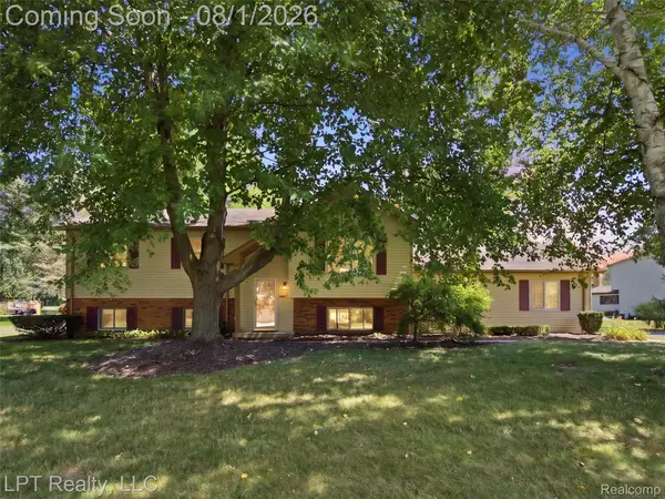 917 Del Sher Drive, Brighton, MI 48114