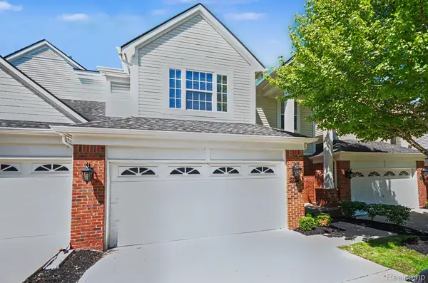 29307 Douglas Drive, Novi, MI 48377