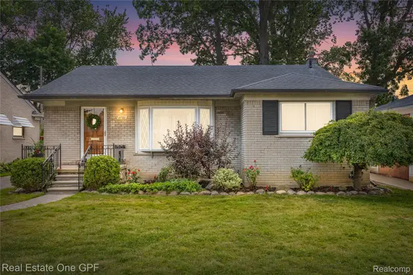 1701 Aline Drive, GrossePointeWoods, MI 48236
