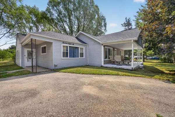 1486 Ives Avenue, Burton, MI 48509