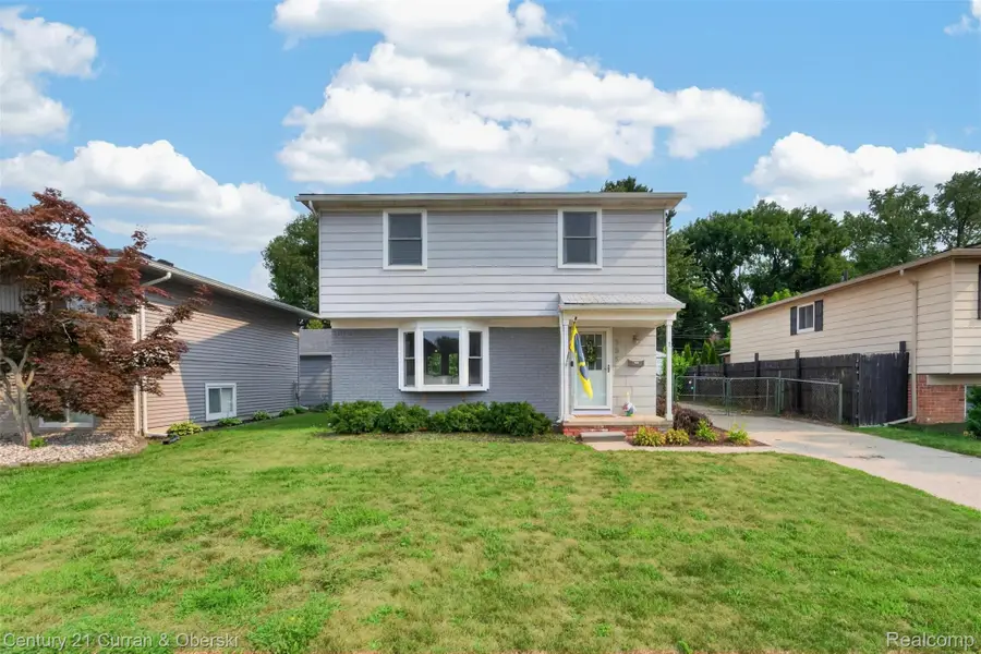 555 Englewood Avenue, Royal Oak, MI 48073 - #2