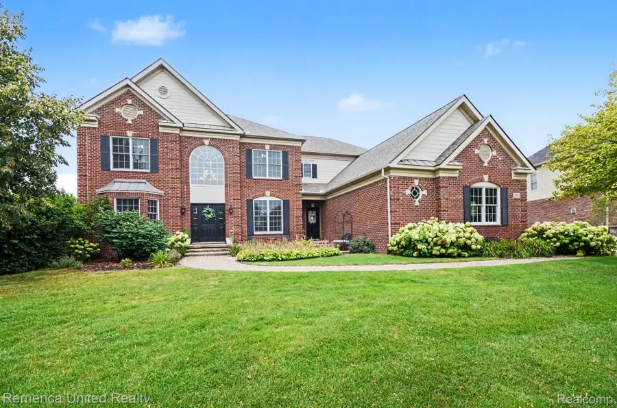 26455 Glenwood Drive, Novi, MI 48374 - #3