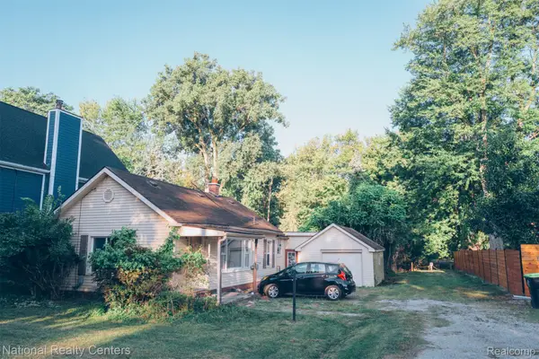 206 Bernstadt Street, Novi, MI 48377