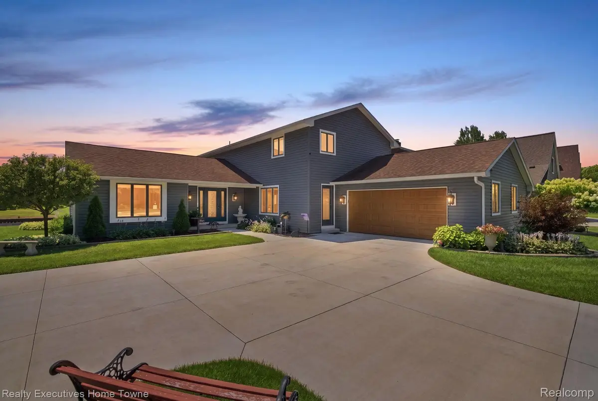 2900 Woodstock Circle, Port Huron, MI 48060 - #1
