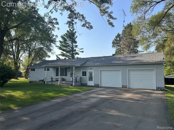 8059 E Mount Morris Road, Otisville, MI 48463