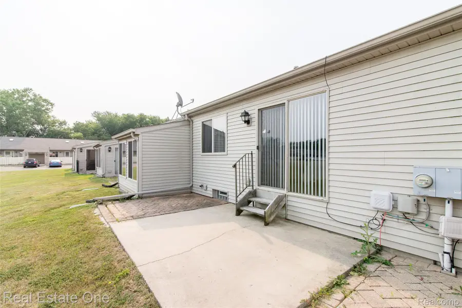 61702 Williamsburg #2, South Lyon, MI 48178 - #2