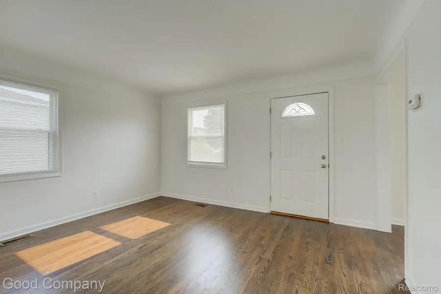 3095 Buckingham Avenue, Berkley, MI 48072 - #2