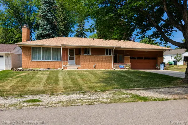 18625 Shadyside Street, Livonia, MI 48152