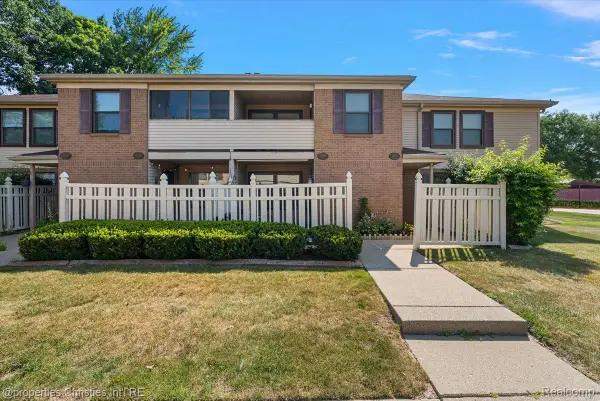 19572 Northridge Drive, Northville, MI 48167